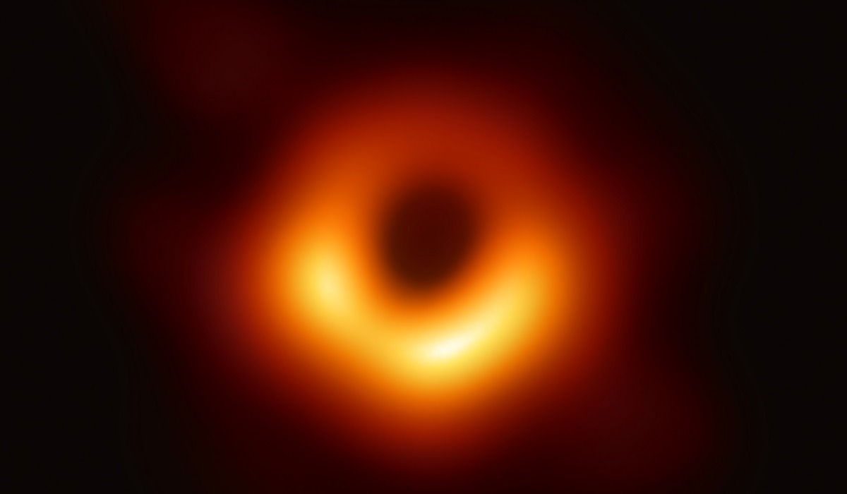 Image Of A Black Hole at the core of M87 galaxy