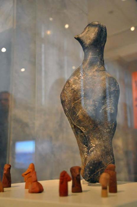 7000-Year-Old Bird-Like Figurine 