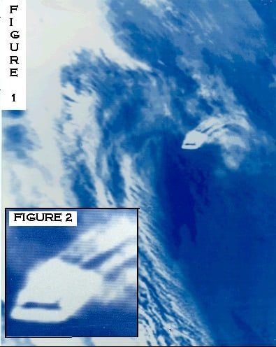 Два изображения, сделанные со спутникового негатива DMSP, были проанализированы, чтобы определить природу аномального изображения.