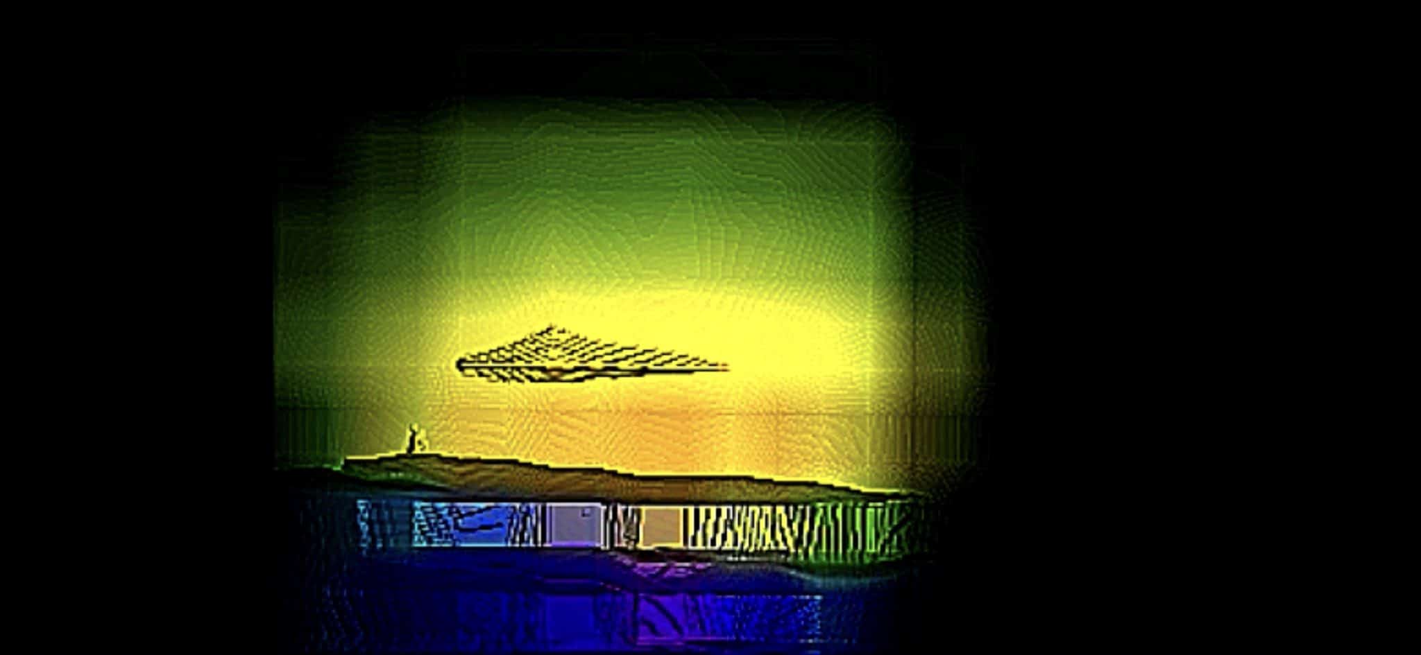 Giant UFO Travelling At 29,000 Miles/Hr
